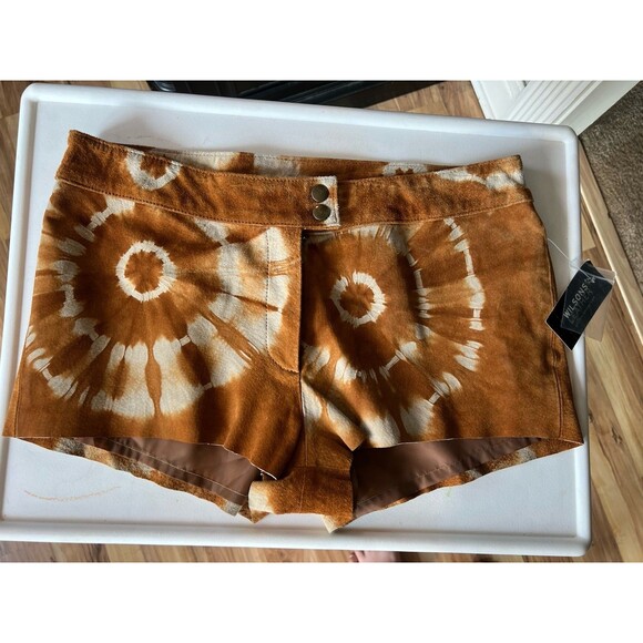 NWT Vintage Wilson’s Leather Maxima Tie Dye Leather Shorts Size 8 RARE - Picture 1 of 5